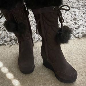 Report “Susie” brown wedge fur boots